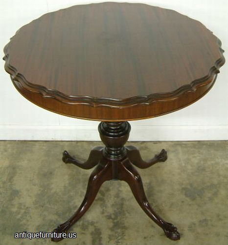 Antique Claw Foot Mahogany Lamp Table