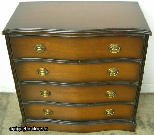Antique Mahogany Bachelor Chest