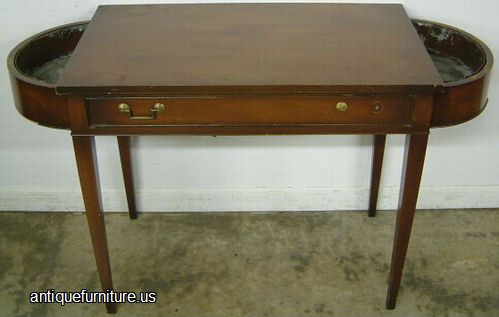 Antique Mahogany Planter