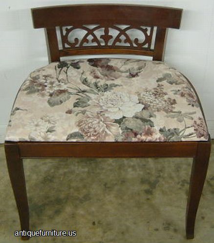 Antique Mahogany Vanity Bench