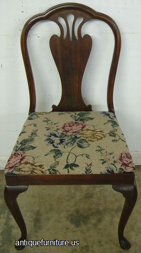 Antique Mahogany Queen Ann Desk Chair