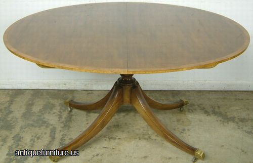 Antique Oval Mahogany Banded Inlay Dining Table
