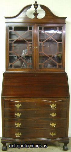 Antique Mahogany Governor Winthrop