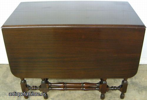 Antique Mahogany Gate Leg Table