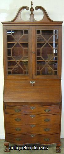 Antique Mahogany Governor Winthrop