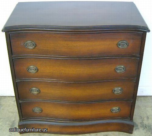 Antique Mahogany Bachelor Chest