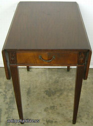 Antique Mahogany Dropleaf Lamp Table