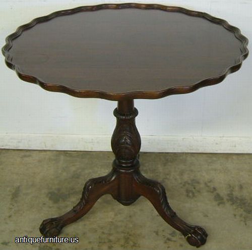 Antique Ornate Mahogany Pie Crust Tilt Top Table