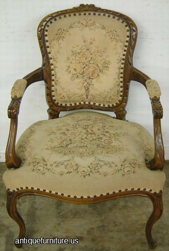 Antique French Style Palor Chair With Arms