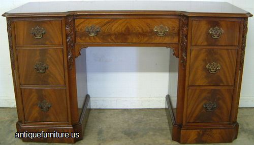 Antique Flame Mahogany 7 Drawer Kneehole Vanity