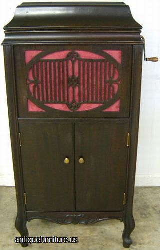 Antique Mahogany Brunswick Victrola