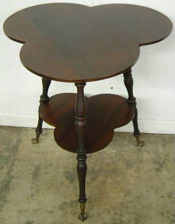 Antique Mahogany Cloverleaf Lamp Table