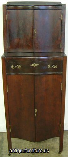 Antique Mahogany Humidor Bar