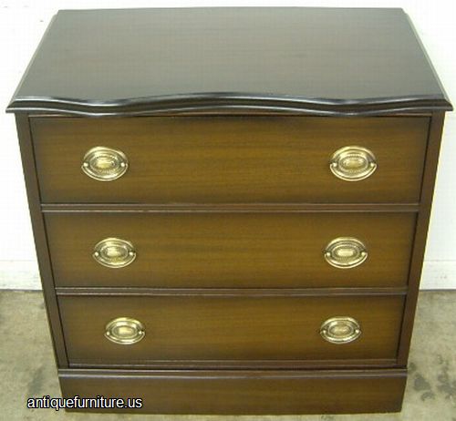 Antique Mahogany Bachelor Chest