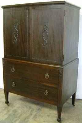Antique Ribbon Mahogany Chest