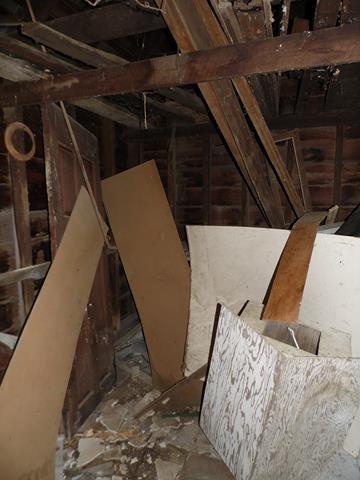 October 2013 Antique Picking Photo by John Reinhart