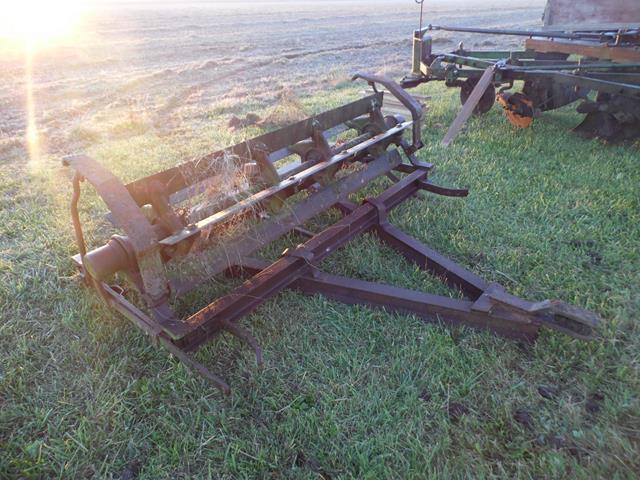 October 2013 Antique Picking Photo by John Reinhart