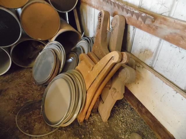 October 2013 Antique Picking Photo by John Reinhart